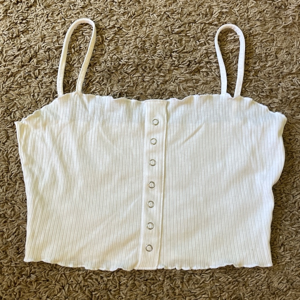 white short blouse🤍